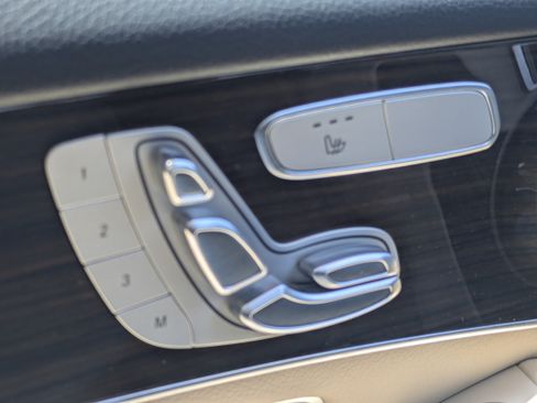 Used 2022 Mercedes-Benz GLC 300 4MATIC image 20