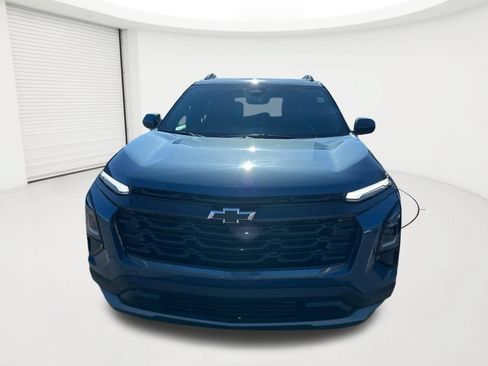 Used 2025 Chevrolet Equinox LT w/ Convenience Package II AWD/4WD image 2