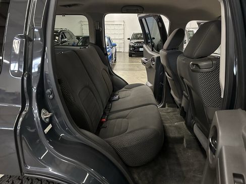 Used 2012 Nissan Xterra PRO-4X image 15
