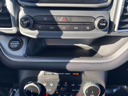 Used 2022 Ford Bronco Sport Outer Banks w/ Tech Package AWD/4WD image 28