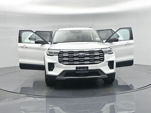 New 2026 Ford Explorer Active RWD image 31