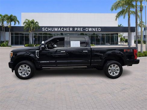 Used 2017 Ford F350 Platinum w/ Platinum Ultimate Package image 4