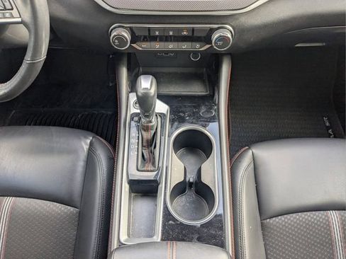 Used 2024 Nissan Altima 2.5 SR FWD image 15