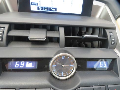 Used 2017 Lexus NX 200t F Sport image 40