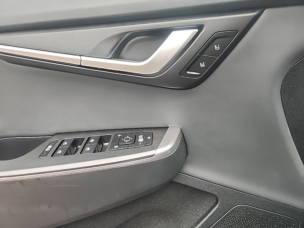 Certified 2024 Kia EV6 Light RWD image 25