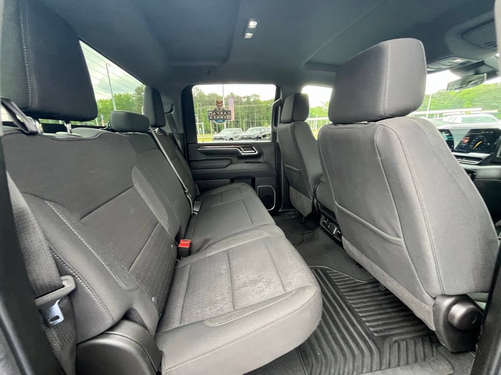 Used 2025 Chevrolet Silverado 2500 LT w/ Convenience Package AWD/4WD image 14