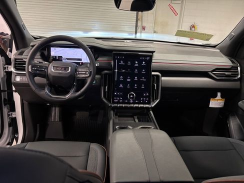 New 2026 GMC Acadia AT4 w/ LPO, Floor Liner Package image 27