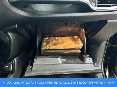 Used 2020 Jeep Renegade Latitude w/ Cold Weather Group FWD image 12