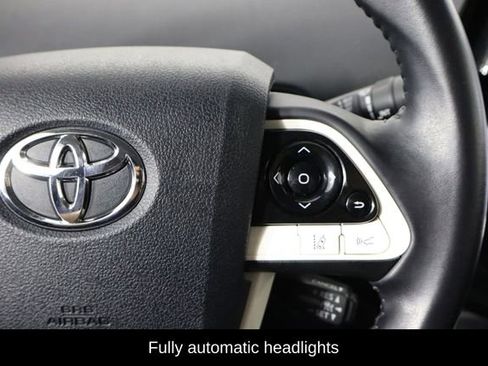 Used 2019 Toyota Prius Prime Premium FWD image 10
