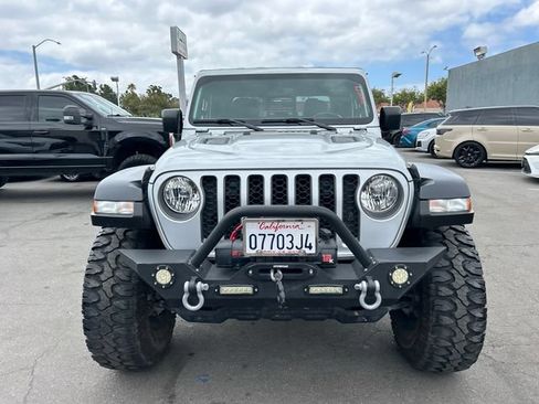 Used 2022 Jeep Gladiator Rubicon w/ Trailer Tow Package AWD/4WD image 2