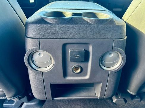 Used 2011 Ford F250 Lariat w/ Lariat Interior Pkg image 30