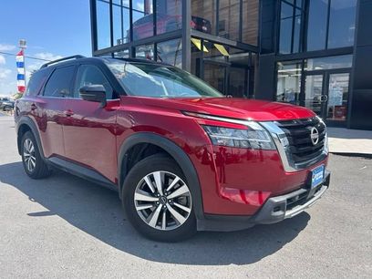 Used 2024 Nissan Pathfinder SL