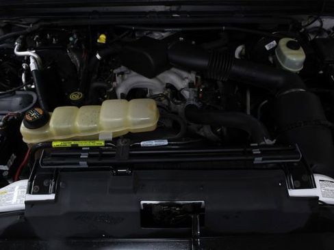 Used 2000 Ford F350 4x4 Regular Cab DRW Super Duty image 19