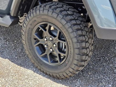 New 2026 Jeep Gladiator Sport AWD/4WD image 7