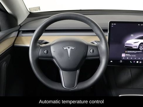 Used 2023 Tesla Model Y AWD image 7