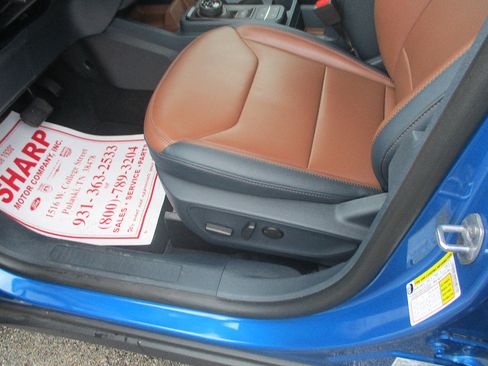Used 2022 Ford Maverick Lariat FWD image 19