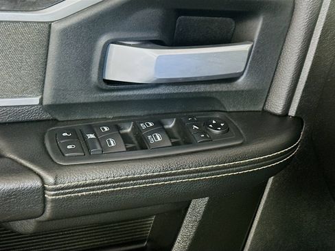 Used 2020 RAM 2500 Big Horn w/ Level 1 Equipment Group AWD/4WD image 17