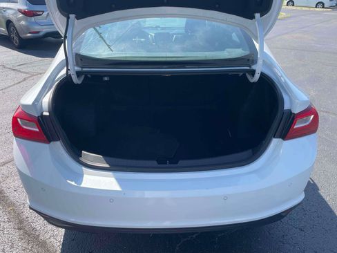 Used 2023 Chevrolet Malibu LT w/ Driver Confidence Package FWD image 7