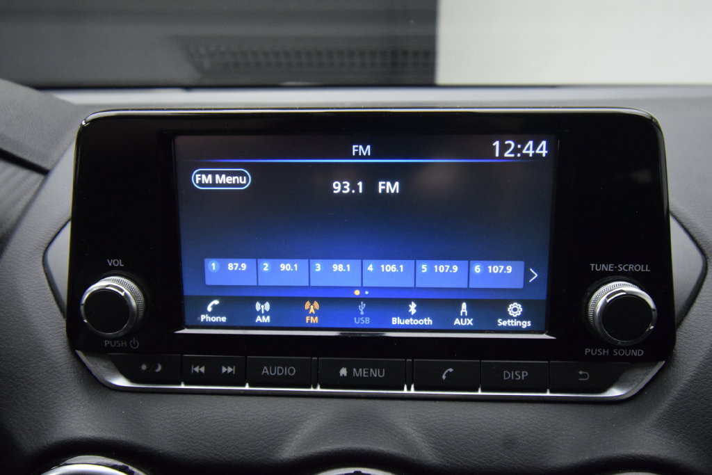 Used 2022 Nissan Sentra S w/ Lighting Package FWD image 12