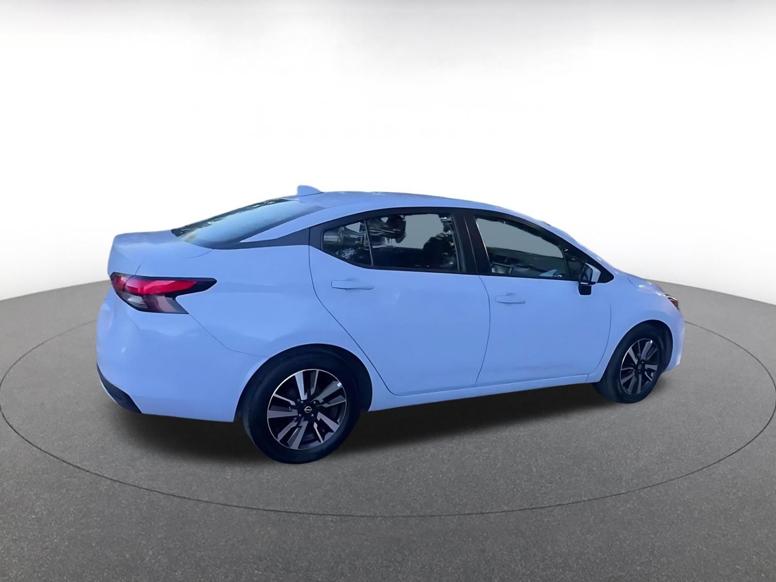 Used 2025 Nissan Versa SV FWD image 14