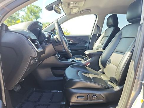 Certified 2023 GMC Terrain SLT w/ Infotainment Package II AWD/4WD image 16