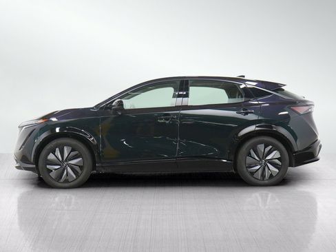 Used 2023 Nissan Ariya AWD image 2