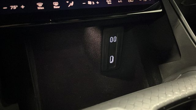 Used 2025 Jeep Wagoneer S Launch Edition AWD/4WD image 34