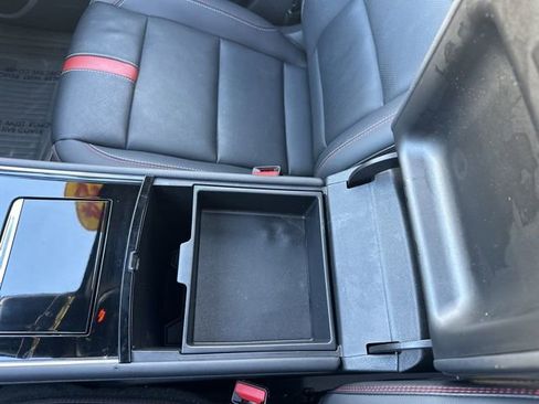Used 2024 Chevrolet Traverse RS w/ LPO, Floor Liner Package image 30
