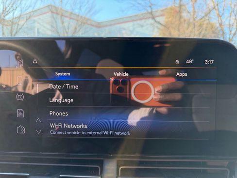 Used 2025 Chevrolet Trax LT image 21