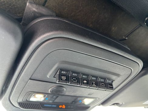 Used 2021 Ford Bronco Black Diamond image 25