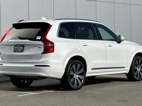 Used 2025 Volvo XC90 T8 Plus AWD/4WD image 5