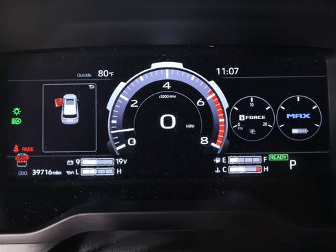 Used 2023 Toyota Sequoia Limited AWD/4WD image 4