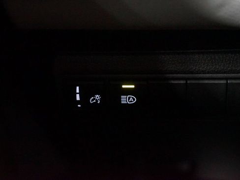 Certified 2025 Toyota Corolla SE FWD image 24