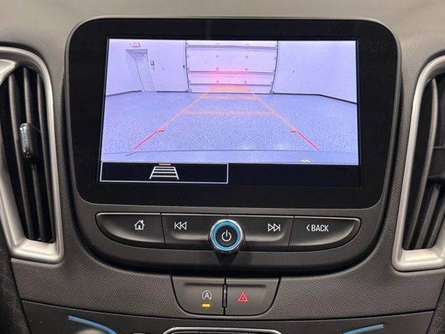 Used 2025 Chevrolet Malibu LT FWD image 25
