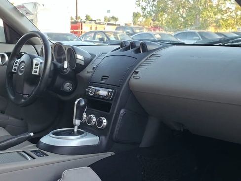 Used 2008 Nissan 350Z Touring image 26