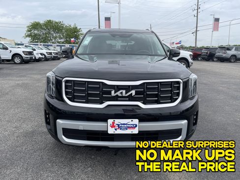 Used 2025 Kia Telluride S image 8