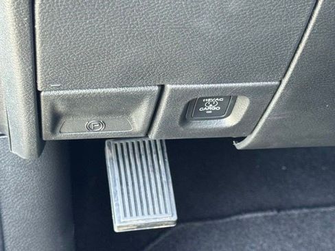 New 2026 RAM 2500 Laramie AWD/4WD image 14
