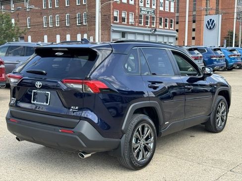 Used 2025 Toyota RAV4 XLE Premium image 5
