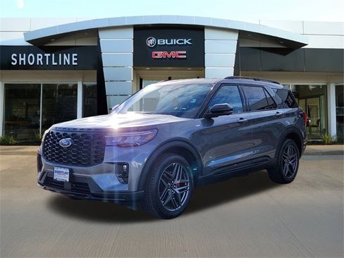 Used 2025 Ford Explorer ST-Line w/ ST-Line Street Pack image 8