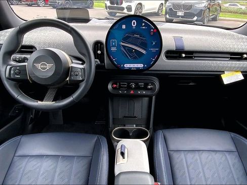 Certified 2025 MINI Cooper S image 17