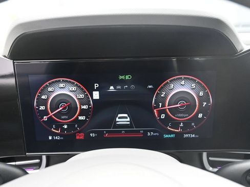 Used 2024 Hyundai Elantra SEL FWD image 10