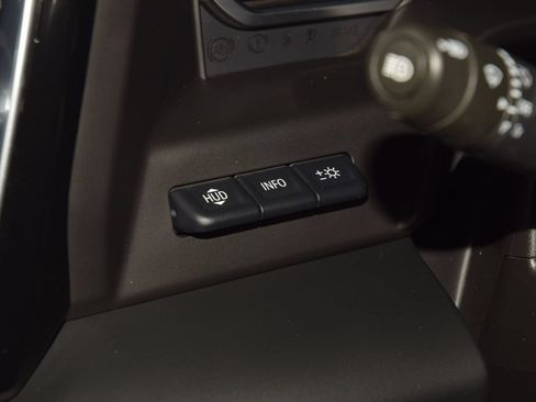 Used 2022 GMC Sierra 1500 Denali w/ Technology Package AWD/4WD image 37
