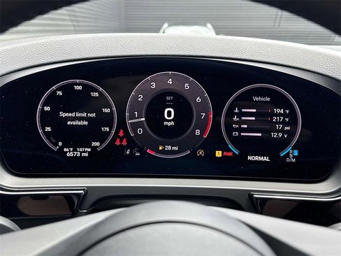 Used 2025 Porsche Cayenne S image 20