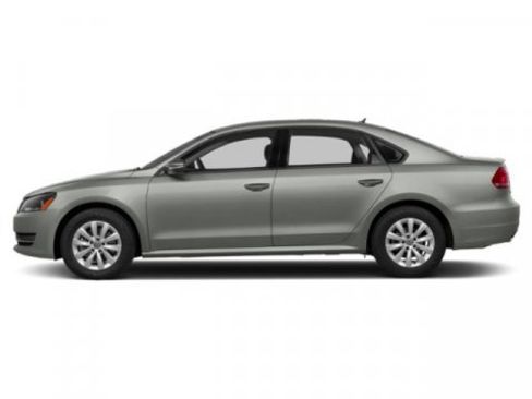Used 2015 Volkswagen Passat 1.8T Limited Edition image 4
