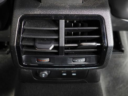 Used 2025 Audi Q3 2.0T Premium w/ Convenience Package image 16