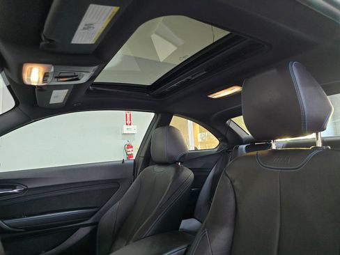 Used 2018 BMW M2 image 25