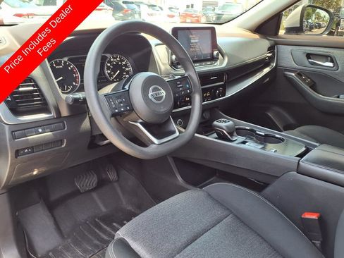 Used 2021 Nissan Rogue SV FWD image 18