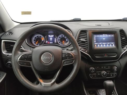 Used 2019 Jeep Cherokee Latitude w/ Popular Appearance Group FWD image 22