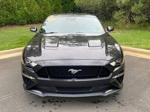 Used 2022 Ford Mustang GT Premium w/ Equipment Group 401A RWD image 2
