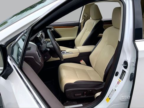 Used 2016 Lexus RX 350 AWD w/ Premium Package image 8